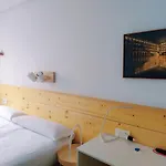 Urkia Pensionat 2*